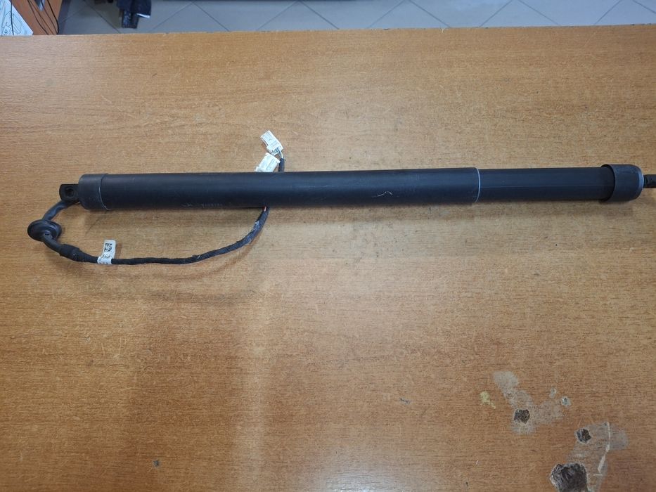 Amortizor portbagaj Peugeot 3008 Suv stinga spate