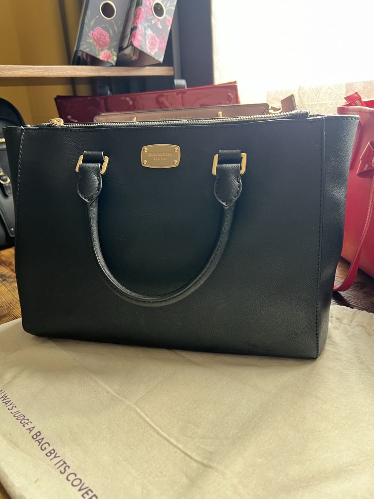 Оригинални дамски чанти - Michael Kors, Ted Baker, Tommy Hilfiger