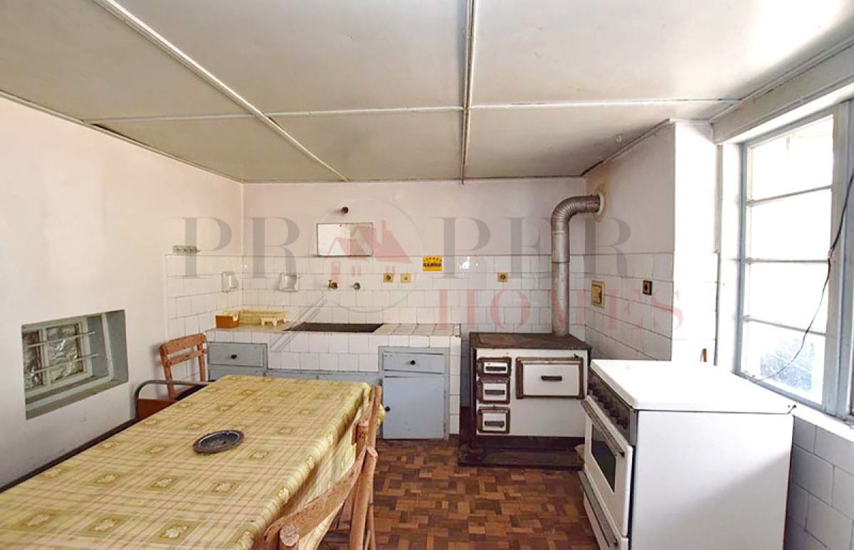 Продажба Къща гр. Свищов - с. Горна Студена 130m²