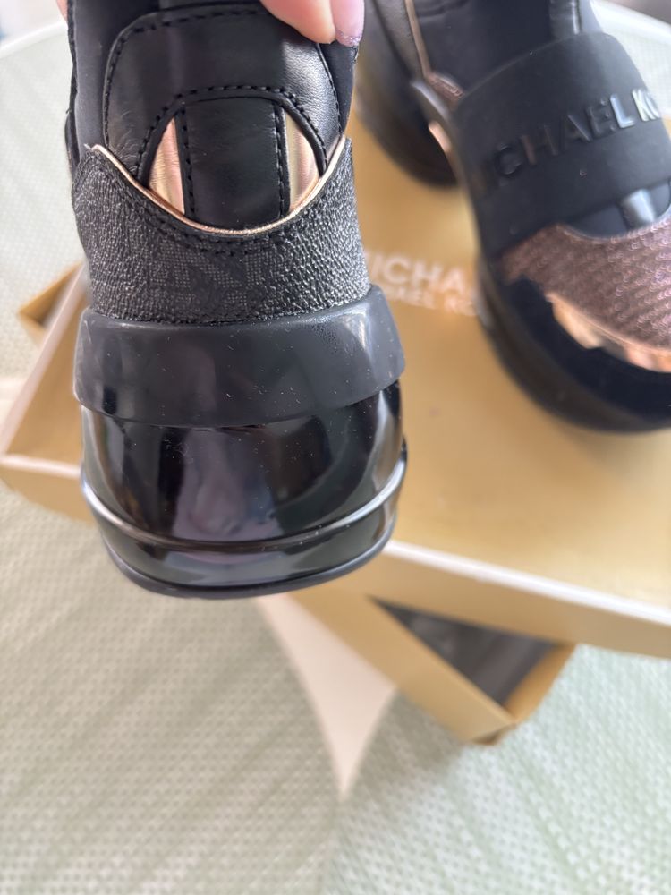 Michael kors обувки