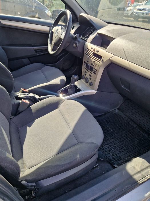 De vanzare Opel Astra H