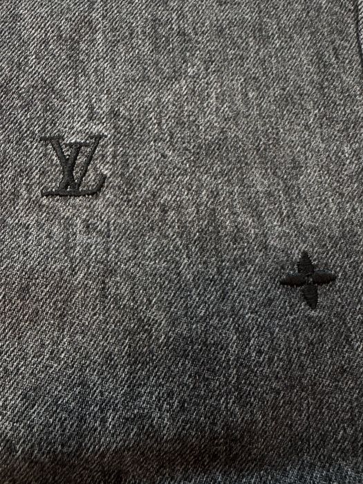 Louis Vuitton-Автентични нови мъжки дънки размер Л