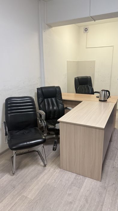 Стилаж,диван,кресло,парта