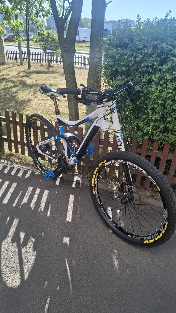 Bicicletă XC cannondale scalpel carbon