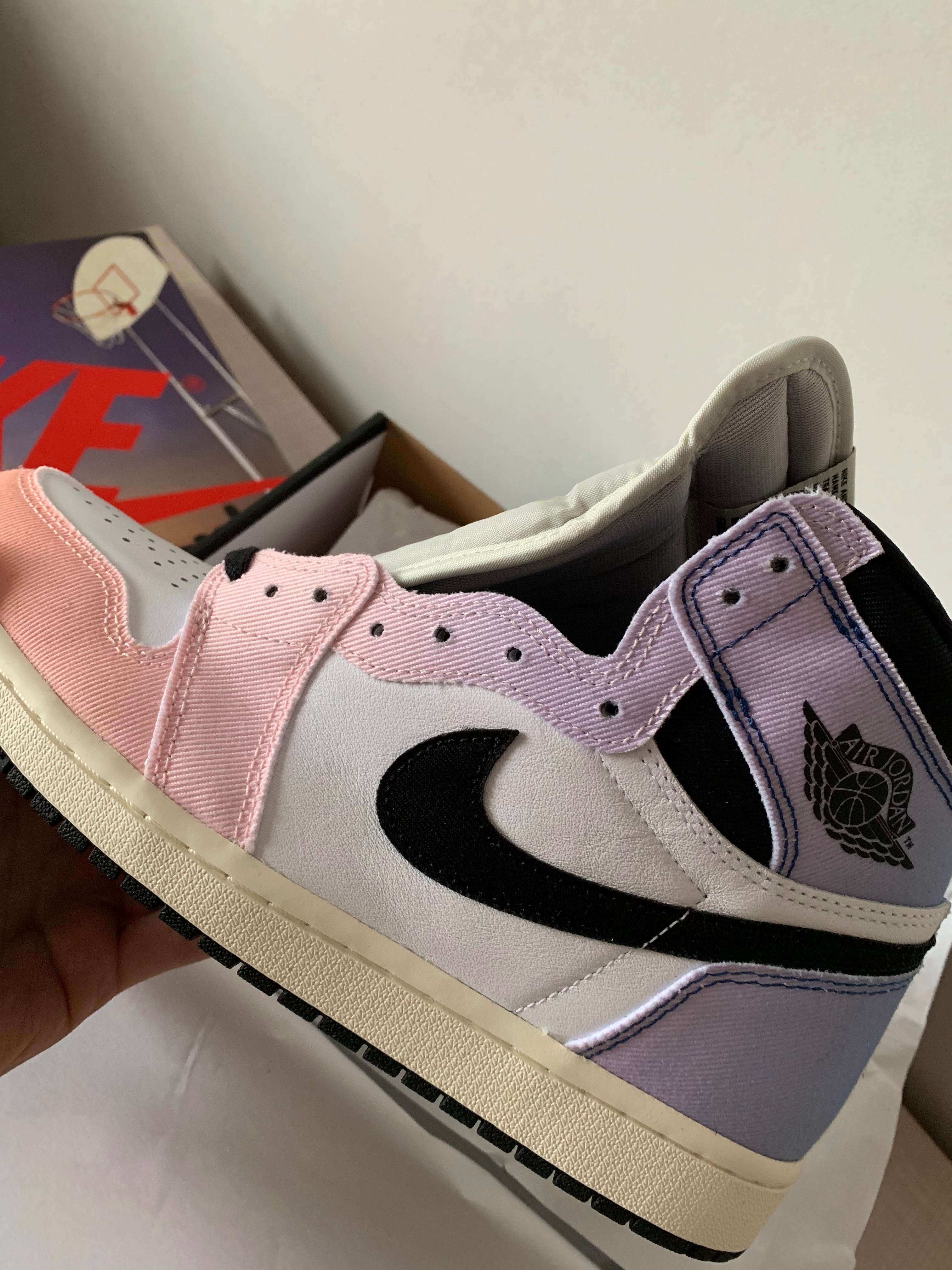 Air Jordan 1 Retro High OG (Nike,Adidas,Off-white)