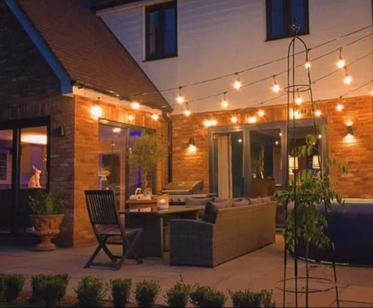 Ghirlanda 15 M, cu pendule, 15 Becuri și 2 becuri rezerva, Int-Ext.