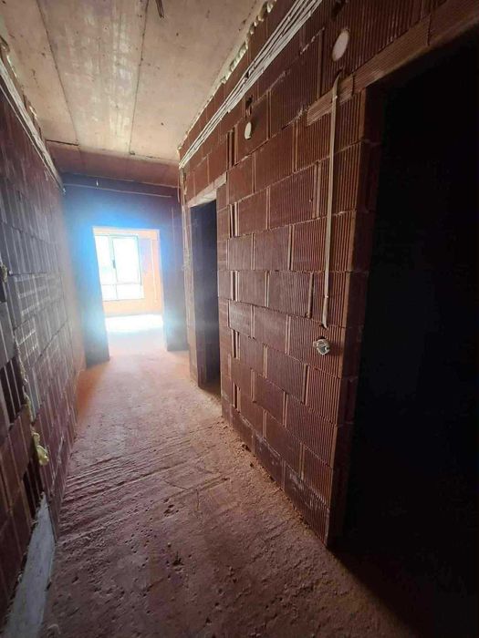 Тристаен апартамент в кв. Освобождение, гр. Благоевград