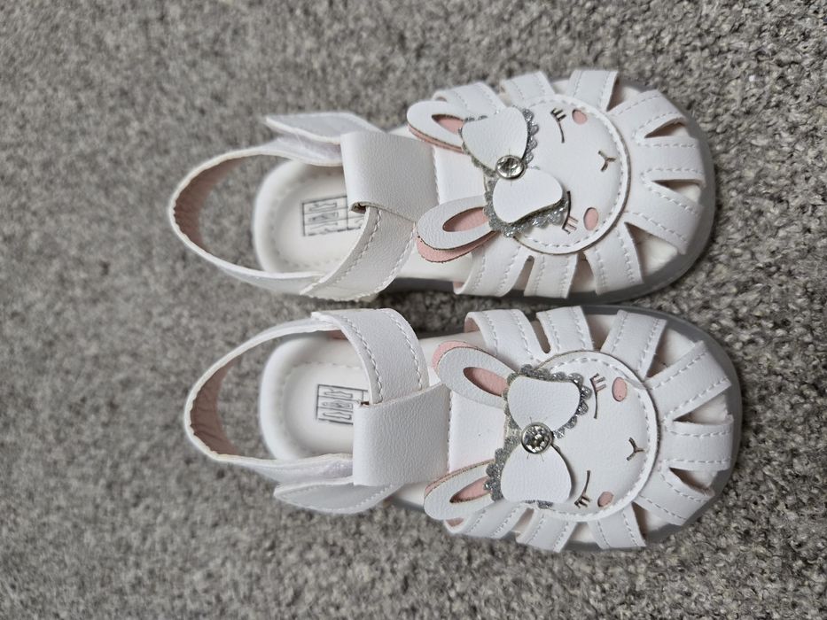 Обувки за момиче 23 24 номер