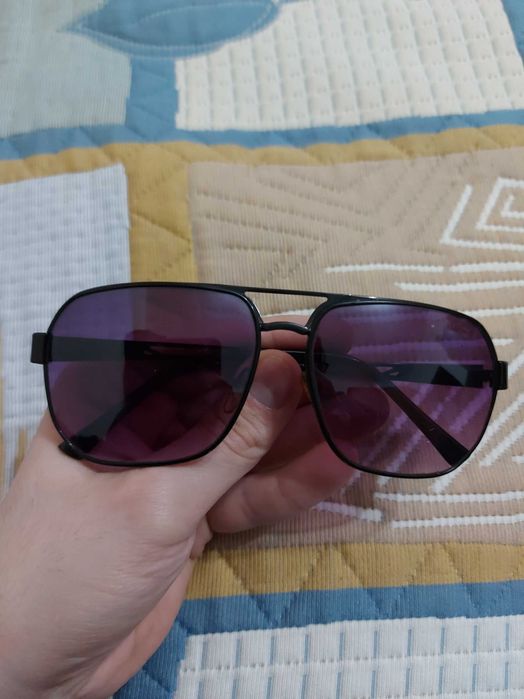 Продавам 11 слънчеви очила