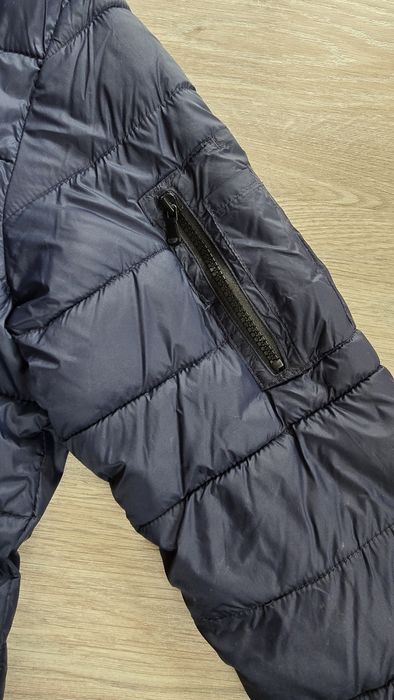 Zara якенце състояние Ново