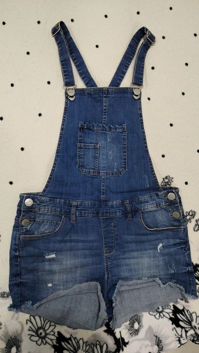 Salopetă denim , corespunde mărimii M
