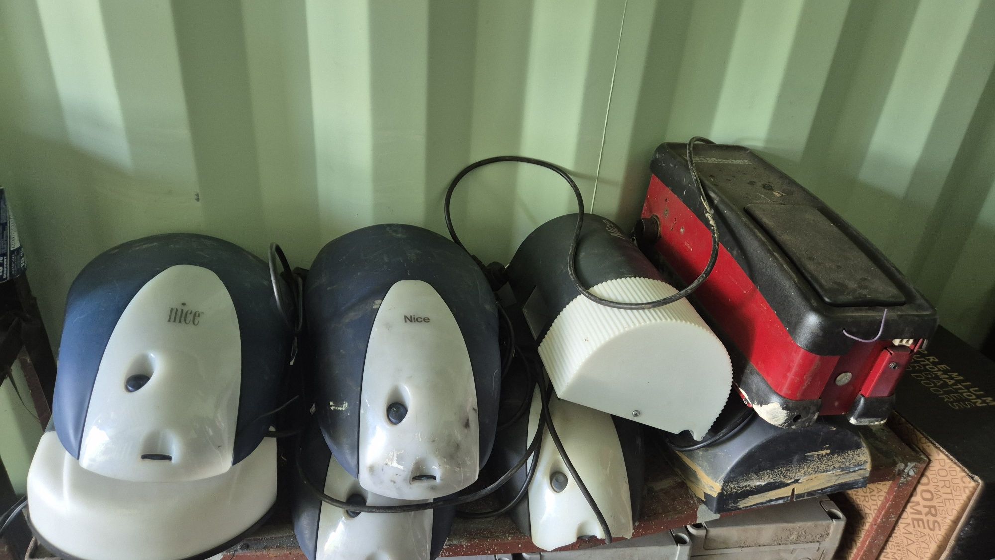 Automatizări uși garaj sectionale