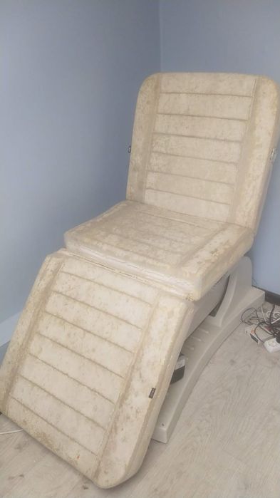 Продам двухмоторную массажную кушетку