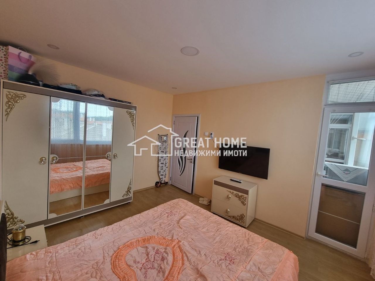 Продава се Двустаен апартамент в Търговище, Боровец - 53 кв.м за 1444 €/кв.м - Снимка #4
