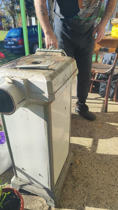 Печка за отопление стара в топ състояние