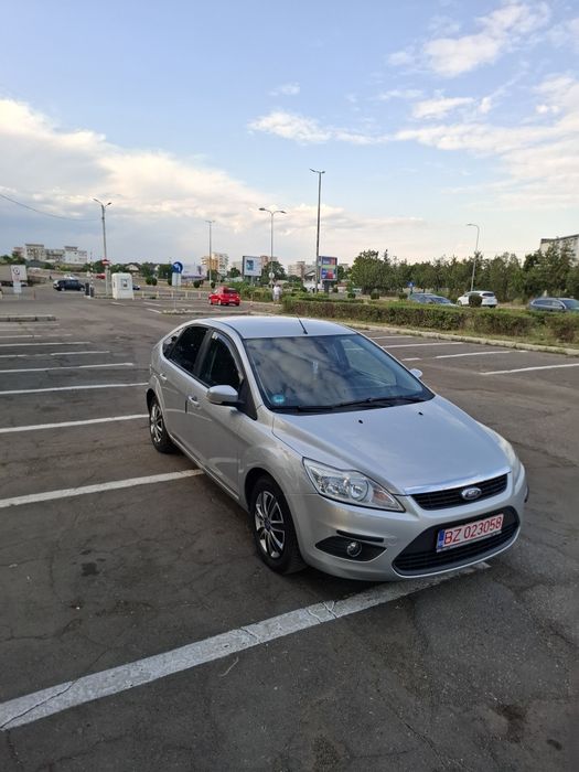 Ford Focus/1.6 Benzină +G.P.L OMOLOGAT/An 2009 Luna 10