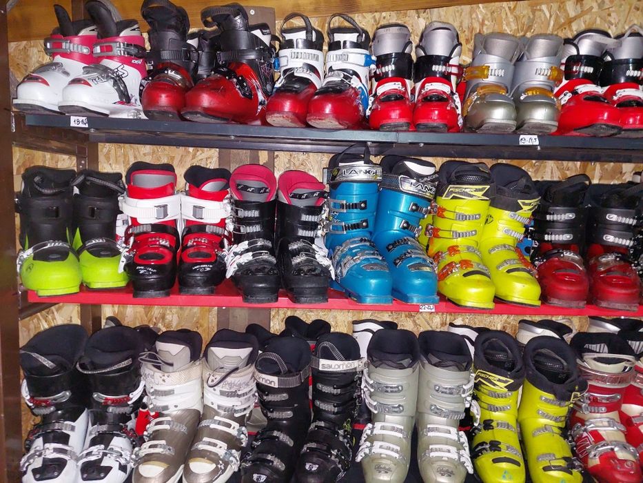 Clăpari copii și adulți