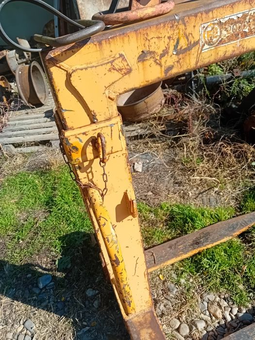 Furca pt paleti,(macara)