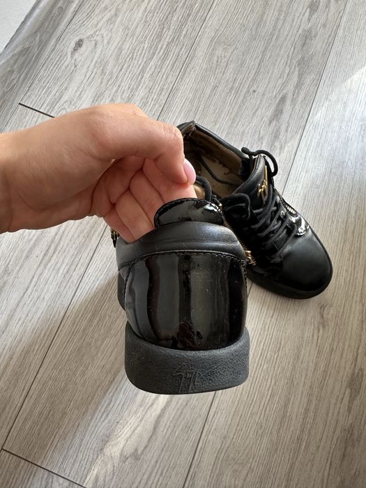 Guiseppe Zanotti дамски