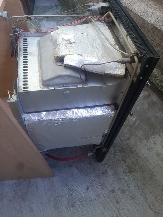 Cuptor incorporabil rulota pe gaz