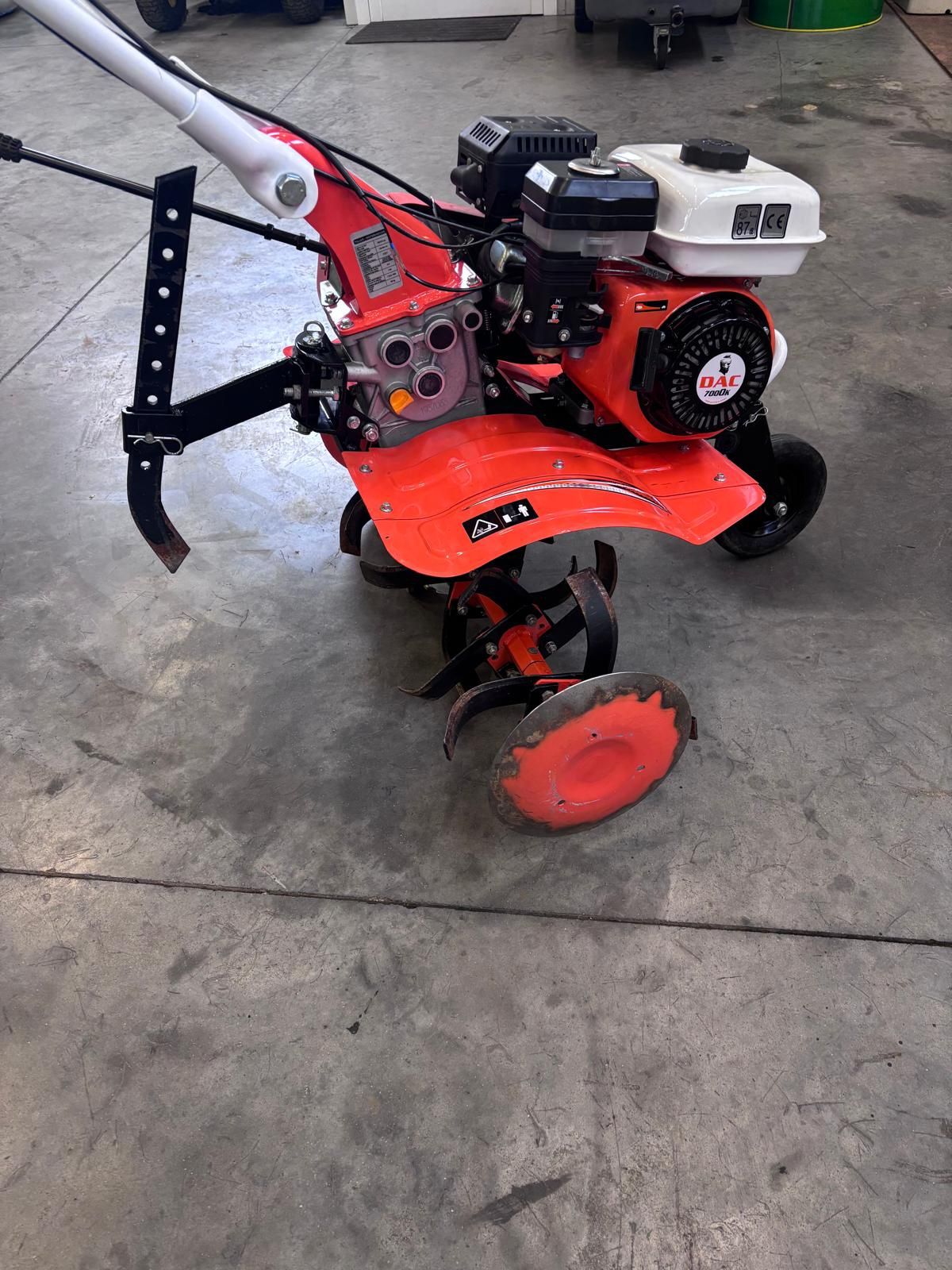 De vanzare motosapă Ruris Dac 7000K