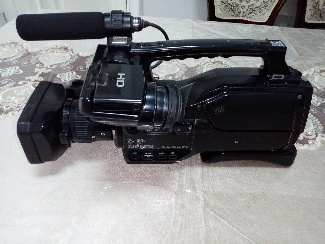 Видео камера SONY HXR-MC 1500
