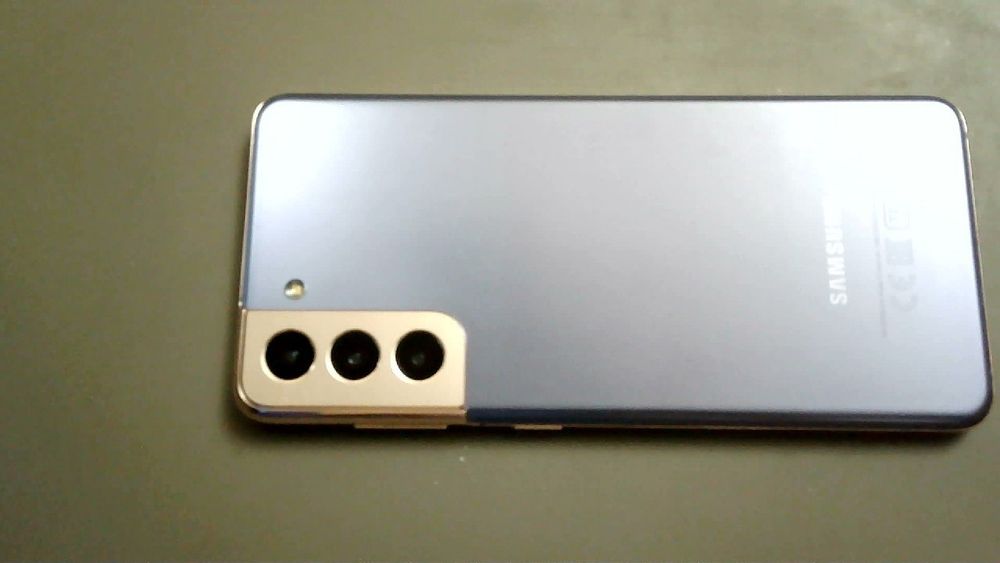 Продам Samsung s21 5g
