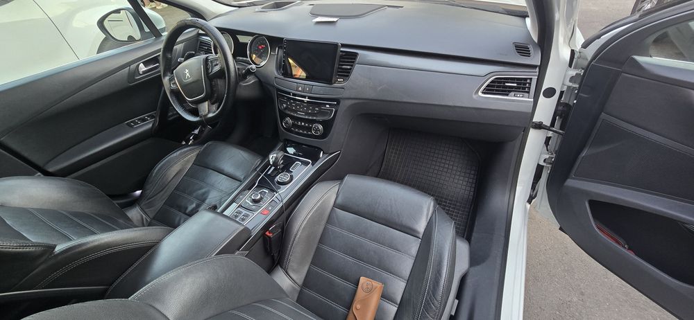 Peugeot 508 hybrid 2012