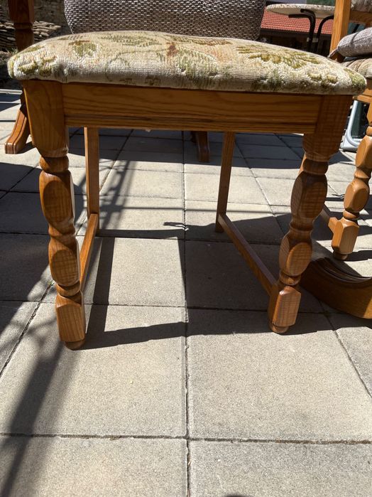 Трапезна маса със шест стола