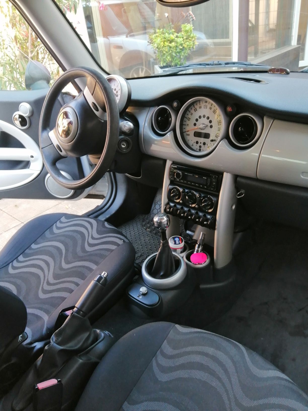 Mini one 1,6i clasic clima, pastrat in conditii optime