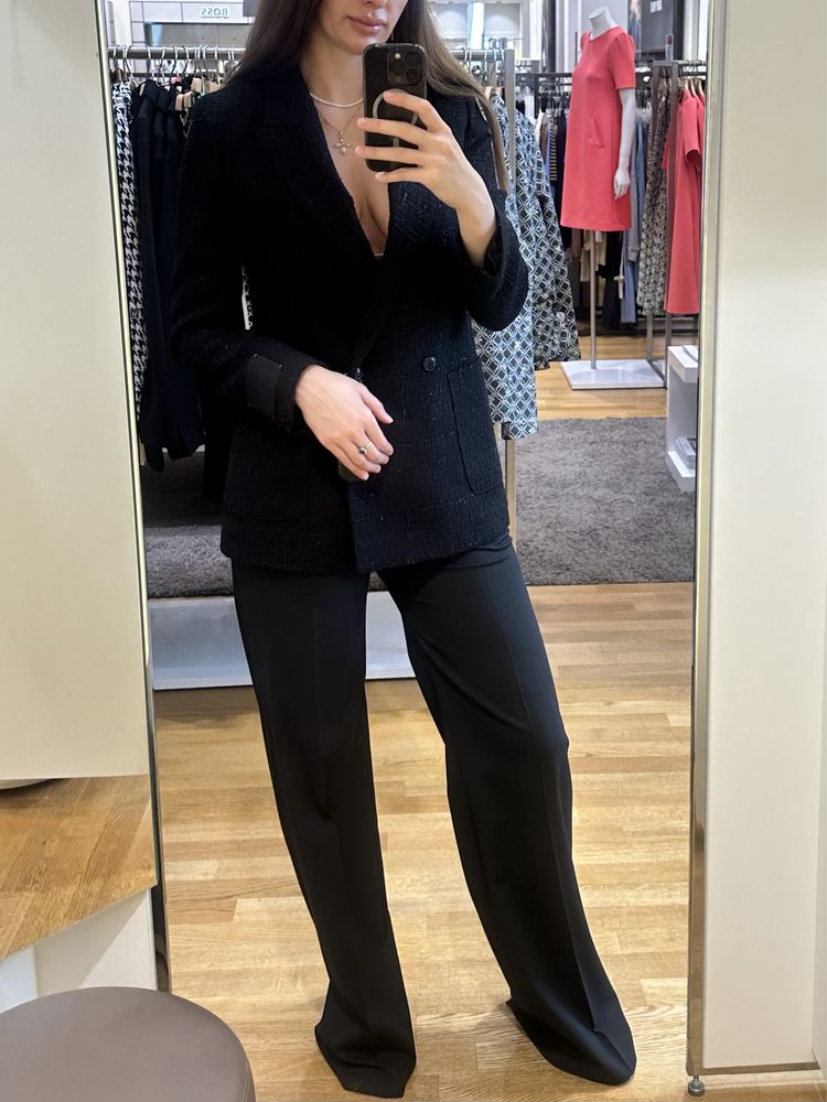 Boss pantaloni cu talie inalta de la 1200 lei la 600 lei
