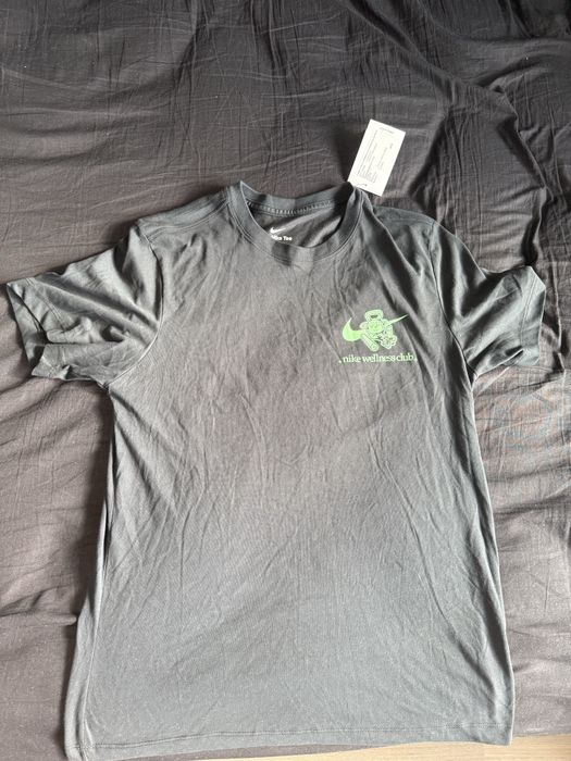 Чисто нова тениска nike