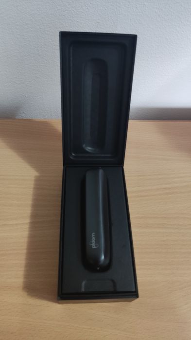 Dispozitiv Ploom AURA Jet Black