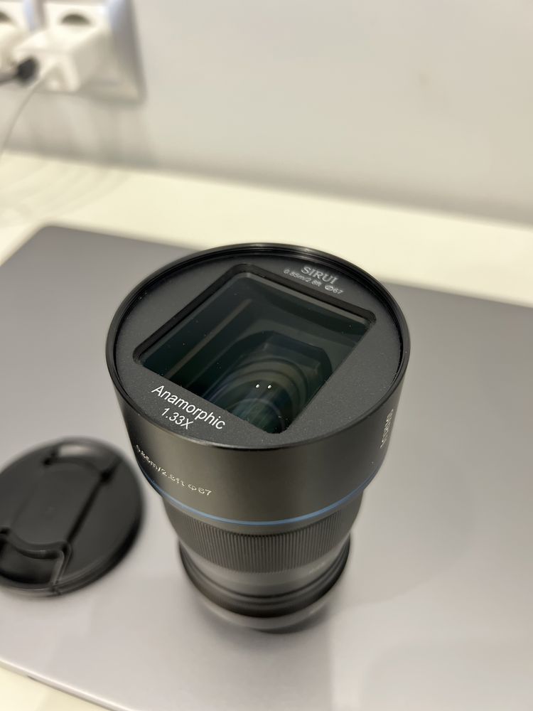 Sirui 50mm f/1.8 Anamorphic 1.33x Lens (Sony E-Mount)