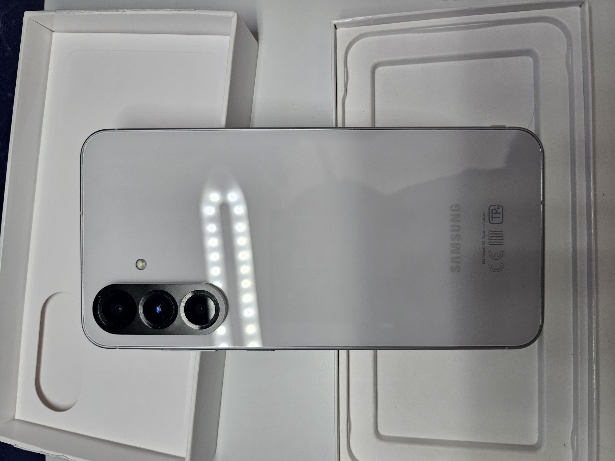 Samsung A56 5G срочно