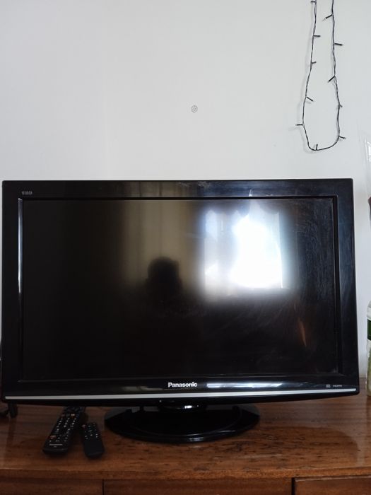 Продам телевизор Panasonic в хорошем состоянии