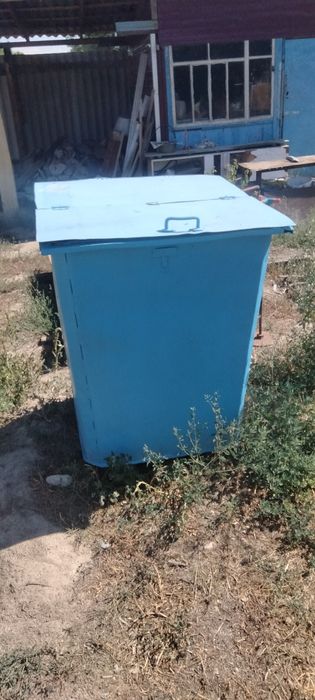 Продам мусорный контейнер
