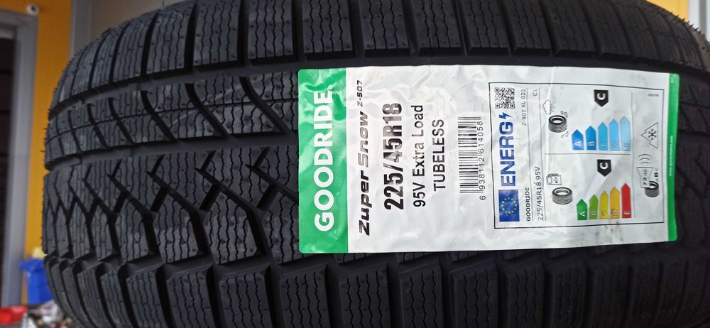 Зимни гуми 225/45/18 Goodride