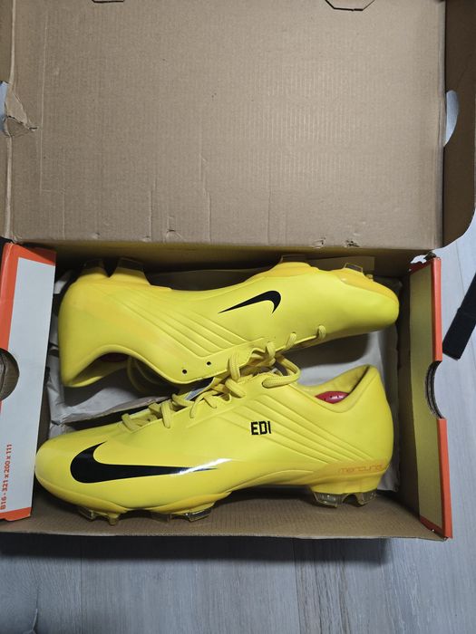 Nike Mercurial Talaria V personalizați cu numele EDI