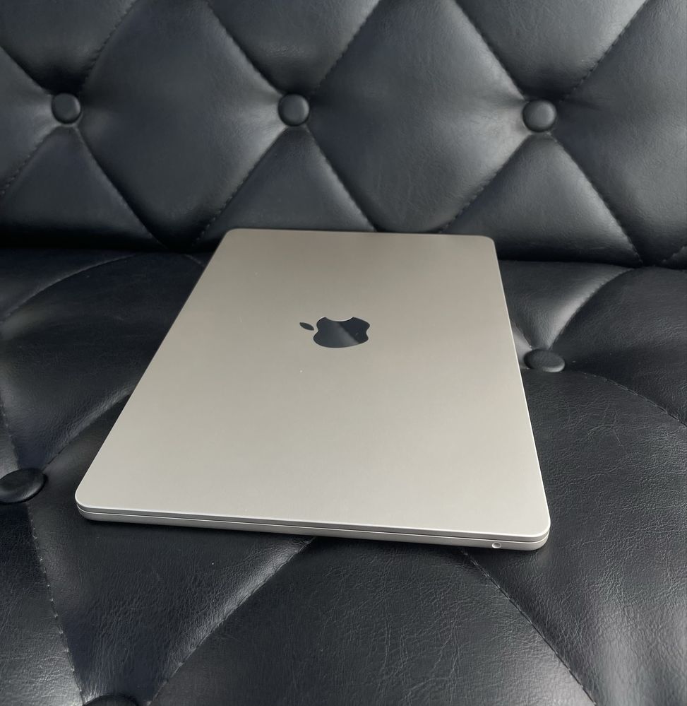 Apple MacBook Air M2 2022 года в идеальном состояние