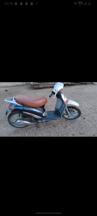 Vând scuter Piaggio Liberty 49cc 4t