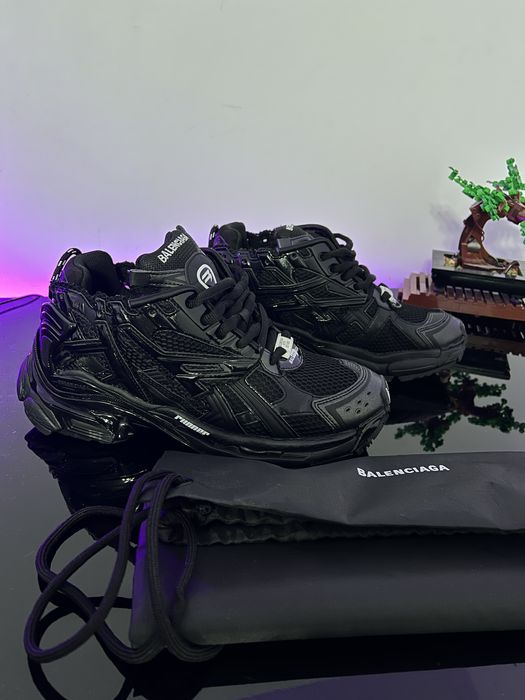 Balenciaga runner