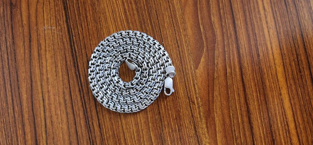 Продаётся серебряная цепочка 925 пробы