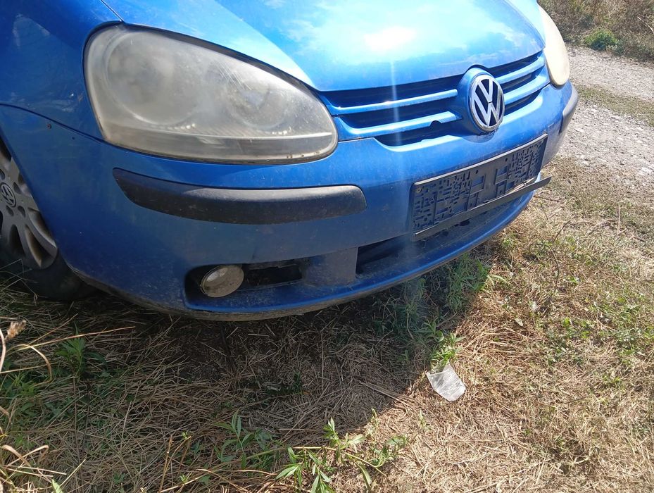 Предна броня за vw golf 5