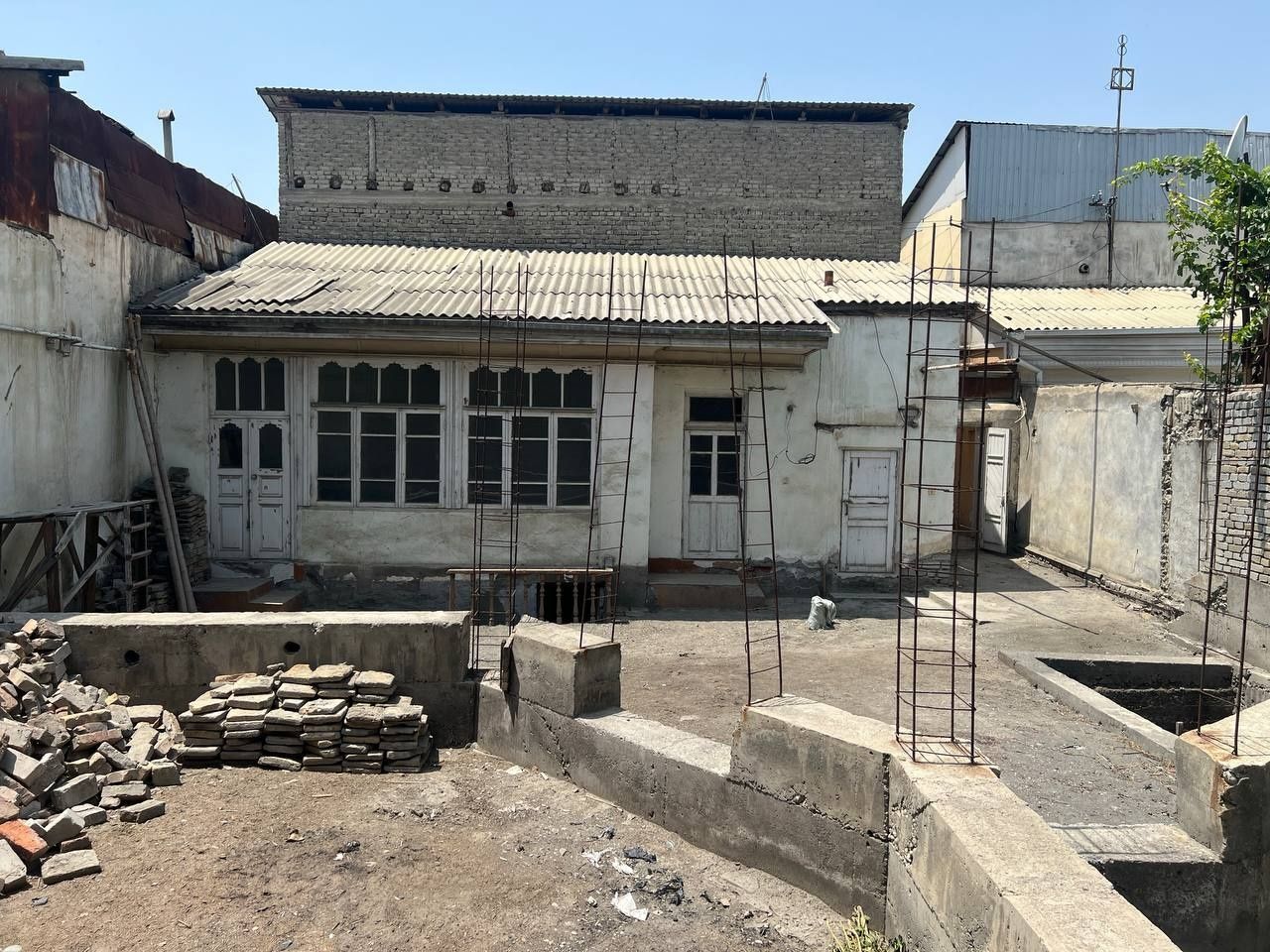 Xovli Sotiladi Qo’qon shaxri Isfara guzar