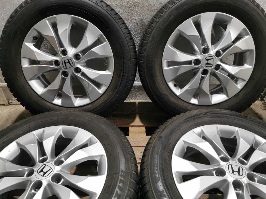 Jante Originale Honda CRV . R17 cu anvelope de iarna