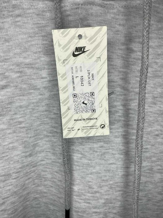 Hanorac Nike Nou Cu Eticheta