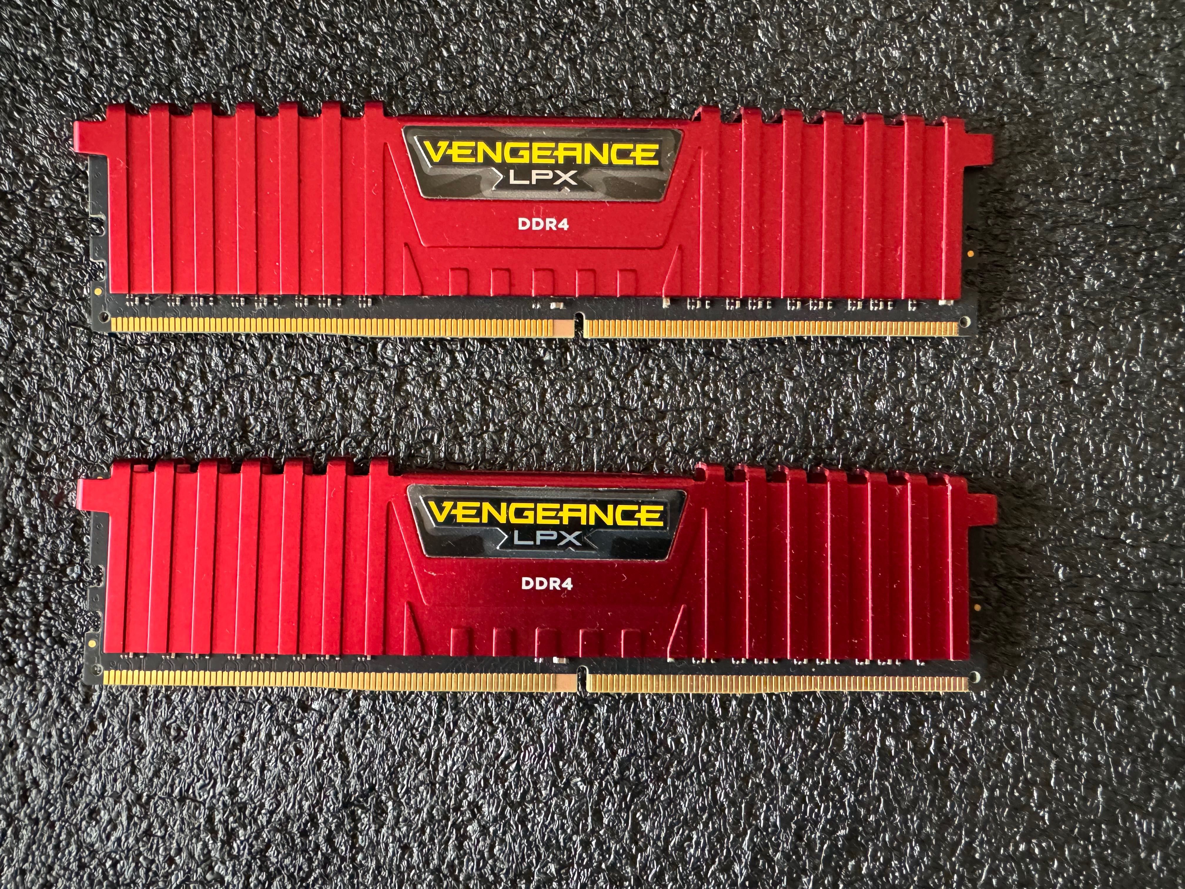 RAM памет DDR4 Corsair 16GB (2 x 8GB) DDR4
