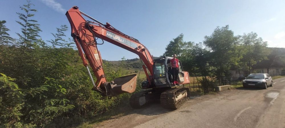 Închiriez Excavator pe senile 17 tone Hitachi Zaxis 160LC cu opertaor