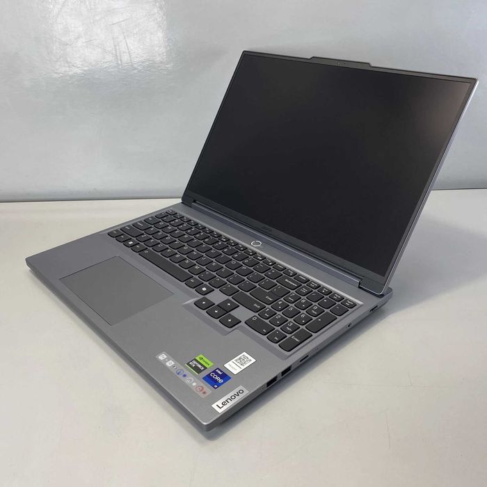 Lenovo Legion 5 16IRX9 16" i9-14900HX 1TB RTX 4060 64GB 1TB 3 Cicluri